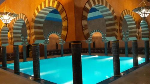 M'Hamid El Ghizlane Hotel | Discover Hotel Kasbah Azalay: 4-Star Retreat with Ocean Views