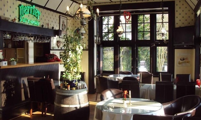 Ypres Hotel | Discover Hotel Kasteelhof 't Hooghe: Family-Friendly Retreat