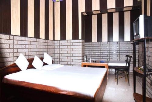 Didihat Hotel | Family-Friendly Getaway at Hotel Kaushalya Residency Inn