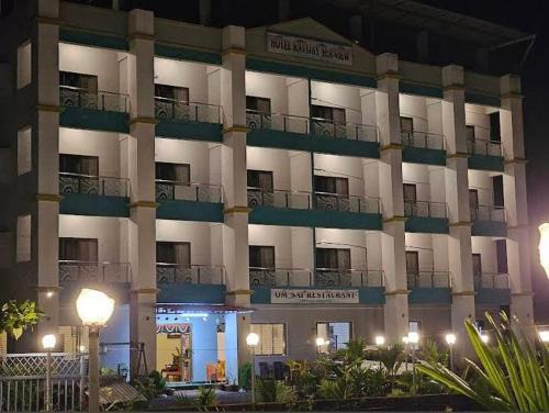 Murud-Harnai Hotel | Beachfront Bliss at Hotel Kavijay Sea View with Breakfast