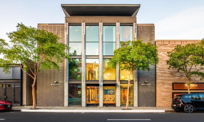 Downtown North Hotel | Discover Hotel Keen: Pet Friendly & Family-Oriented Stay