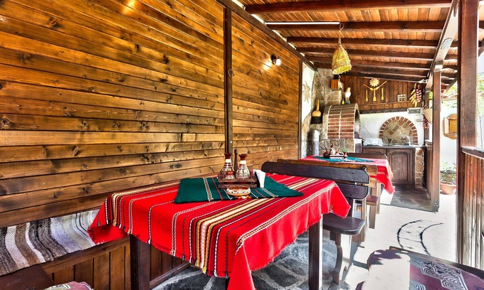 Sandanski Hotel | Discover Hotel Keremidchieva Kashta: Family-Friendly Retreat