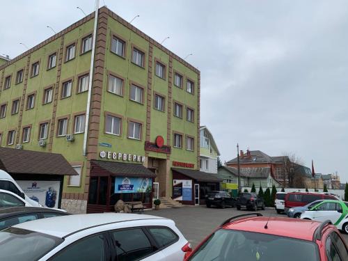 Sviatoshyn Hotel | Pet-Friendly Retreat at Hotel Kiev Lomakin with Breakfast