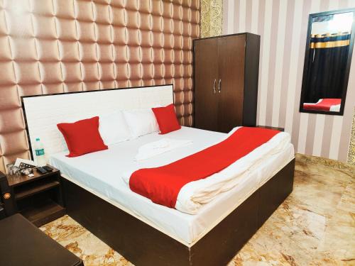 Rudrapur Hotel | Budget-Friendly Hotel Kingsman with Family Amenities