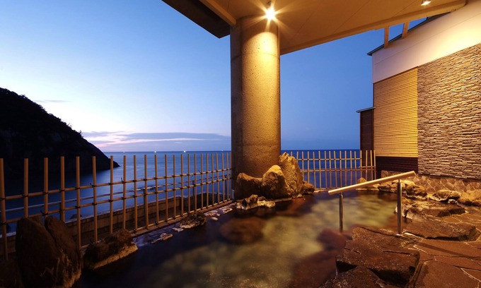 Kinosaki Onsen Hotel | Experience Comfort at Hotel Kinparo with Spa & Eco Amenities
