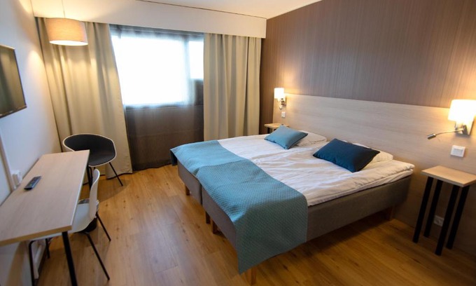 Kaarina Hotel | Discover Comfort at Hotel Kivitasku: Pet Friendly & Hot Tub
