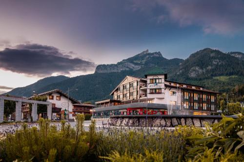 Maurach Hotel | Oceanfront Hotel Klingler: Guest Rated 9/10 Experience