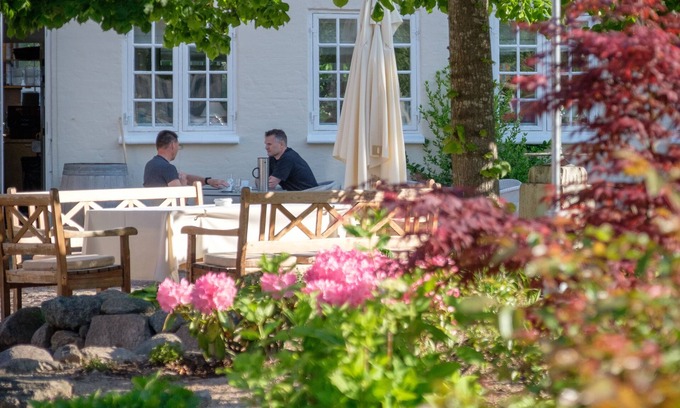 Odense Hotel | Inviting Hotel Knudsens Gaard: Family-Friendly with Pool
