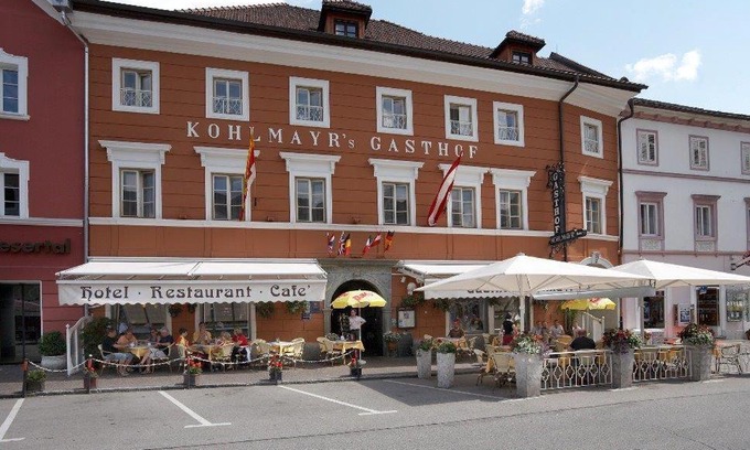 Gmuend in Kaernten Bed & Breakfast | Discover Hotel Gasthof Kohlmayr: Pet & Child Friendly Stay