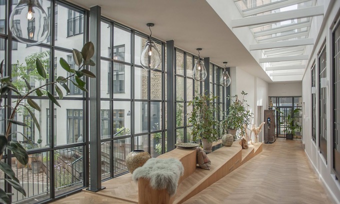 Copenhagen City Centre Hotel | Experience Hotel Kong Arthur: 4-Star Retreat with Spa & Dining