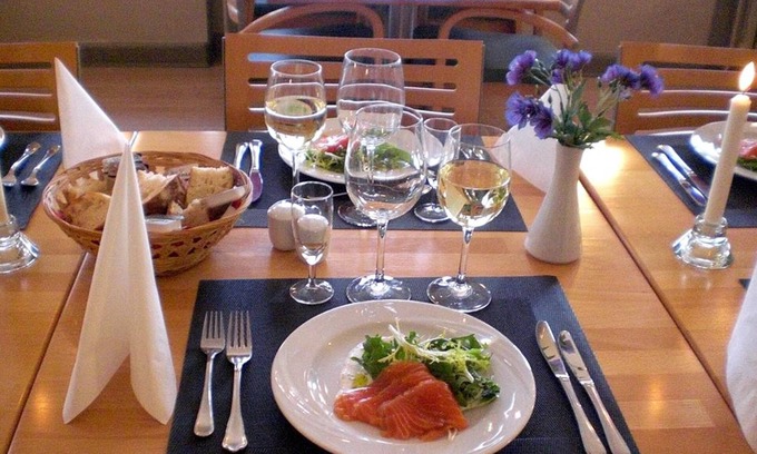 Vordingborg Hotel | Discover Comfort at Hotel Kong Valdemar with Breakfast Included