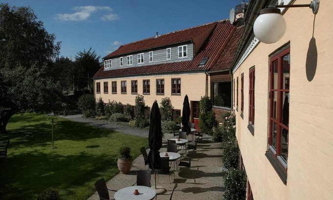 Ans Hotel | Family-Friendly Hotel Kongensbro Kro with Hot Tub & Dining