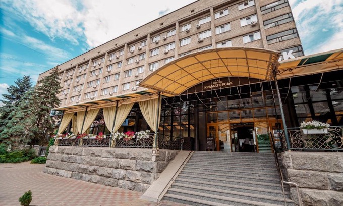 Kramatorsk Hotel | Discover Kramatorsk Hotel: Family-Friendly & Accessible Stay