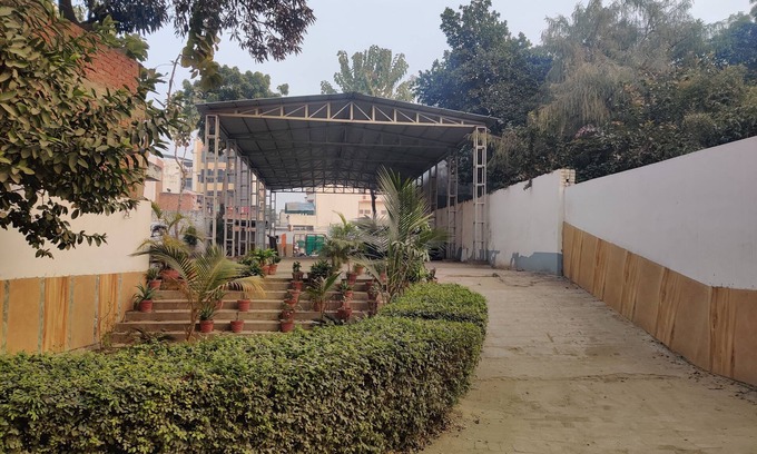 Jaunpur Hotel | Budget-Friendly Hotel Krishan Kanhiya with Breakfast Included