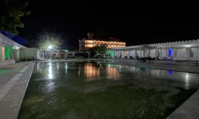 Vallabhnagar Hotel | Guest Rated 10/10 at Hotel Krishna Raj: Family Friendly Stay