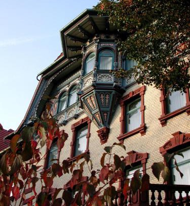 Arnstadt Hotel | Discover Hotel Krone: Family-Friendly Stay with Pets Welcome
