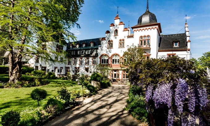 Hattenheim Hotel | Elegant Hotel Kronenschlösschen: Guest Rated 9/10