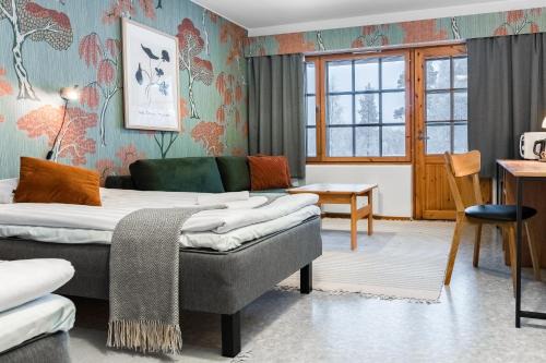 Ruka Hotel | Discover Hotel Kuusamon Portti: Oceanfront Retreat Awaits