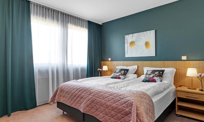 Sveitarfelagid Olfus Hotel | Hotel Kvika: Guest Rated 9/10 with Hot Tub & Family Amenities