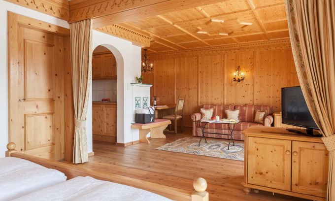 Mosern Hotel | Unforgettable Stays at Hotel Lärchenhof Natur - 4 Stars