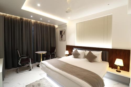 Solapur Hotel | Discover Hotel Lémore: Stay, Dine & Family-Friendly Fun