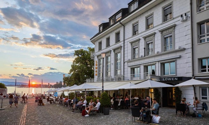 Zug Hotel | Discover Hotel Löwen am See: Family-Friendly Retreat