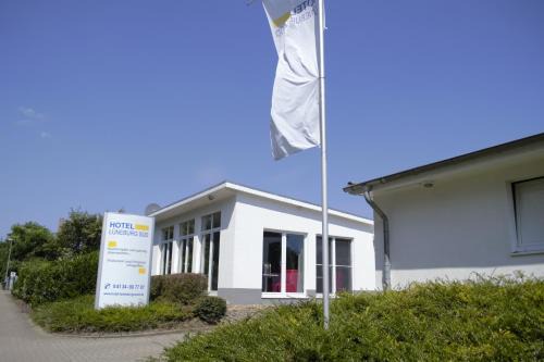 Melbeck Hotel | Pet-Friendly Hotel Lüneburg Süd with Restaurant & Breakfast