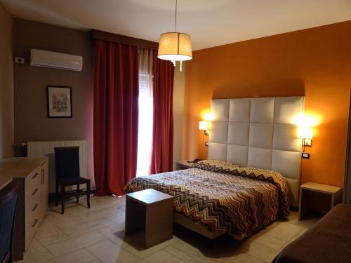 Brindisi Histotic Center Hotel | Pet-Friendly Getaway at Hotel L'Approdo with Breakfast