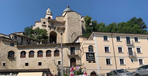 Cusano Mutri Hotel | Discover Il Convento: Family-Friendly Retreat with Great Ratings