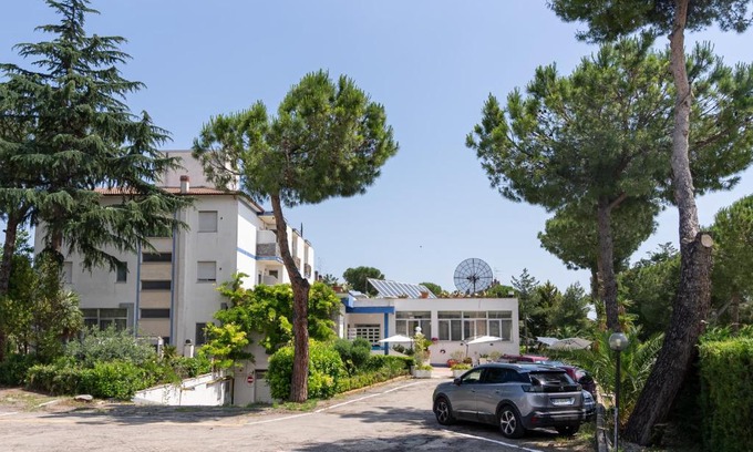 San Martino Bassa Hotel | Discover Hotel La Fonte: Family-Friendly & Pet Friendly Stay