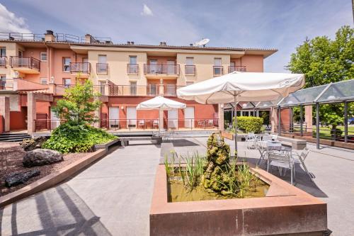 Olot Hotel | Discover Hotel La Perla D'Olot: Family-Friendly Retreat