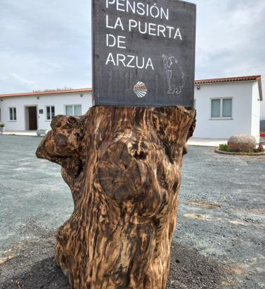 Arzua House | Discover LA PUERTA DE ARZÚA – Rated 9.1/10 & Family-Friendly