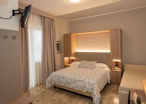 Cepagatti Hotel | Discover Oceanfront Comfort at Hotel La Rotonda