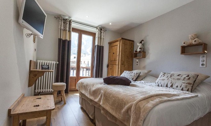 Termignon Hotel | Hotel la Turra: Family-Friendly Stay with Great Amenities