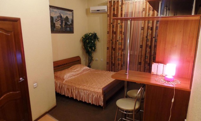 Rostov-on-Don Hotel | Budget-Friendly Hotel Labirint: Breakfast Included & 8/10 Rating