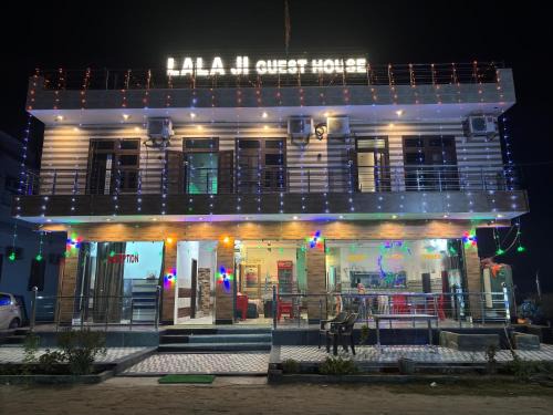 Goga Medi Hotel | Discover Comfort at Lala Ji Guest House - Child Friendly Stay