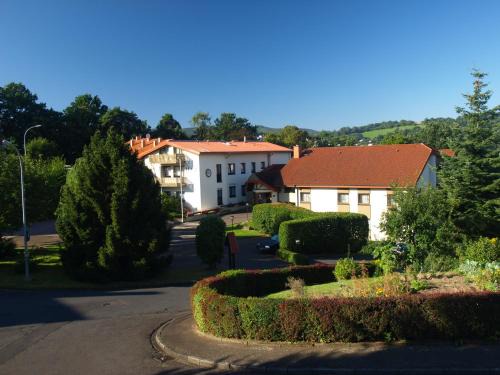 Rotenburg an der Fulda Hotel | Discover Comfort at Hotel Landhaus Silbertanne - Pet-Friendly!