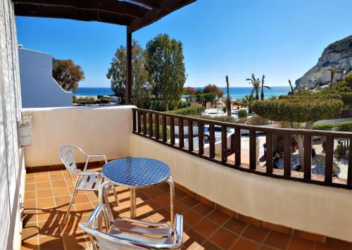 Agua Amarga Hotel | Discover Hotel las Calas: Oceanfront Paradise Awaits