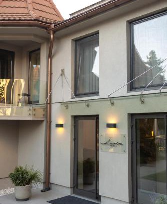 Uzhhorod Hotel | Hotel Laudon