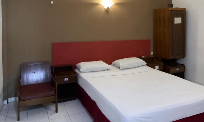 Tanjung Pinang Hotel | Discover Hotel Laut Jaya Tanjung Pinang RedPartner