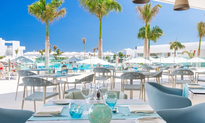 Matagorda Hotel | Elegant Hotel Lava Beach: Guest Rated 9.8 with Spa & Pool