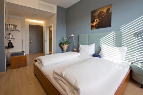 Feldbach Hotel | Discover Hotel Lava Inn: Pet-Friendly Stay Near LKH