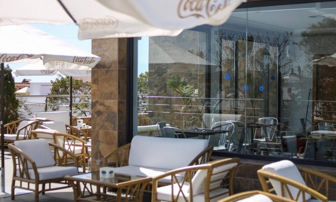 Lebrija Hotel | LB Lebrija Hotel: Guest Rated 9/10 with Spa & Breakfast