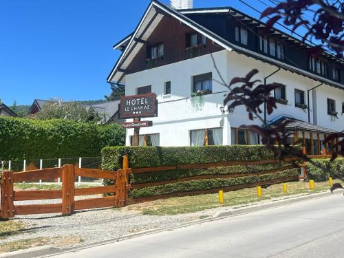 San Carlos de Bariloche Hotel | Hotel Le Charme: Guest Rated 9.9 with Pool & Parking