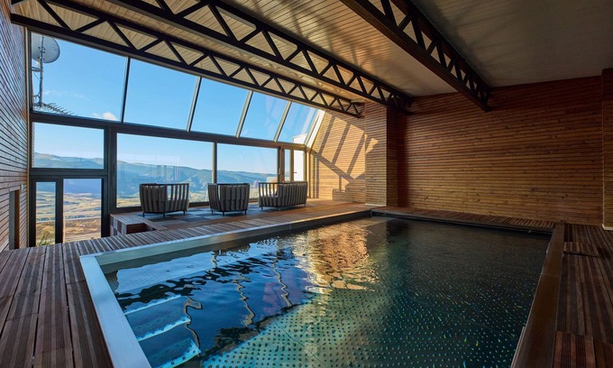 Font-Romeu-Odeillo-Via Hotel | Experience Comfort at Hotel Le Grand Tetras with Spa & Pool