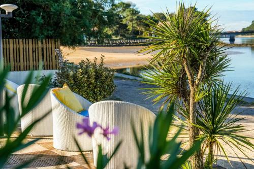 Soorts-Hossegor Hotel | Pet-Friendly Retreat at Hotel Le Pavillon Bleu, Rated 8.5