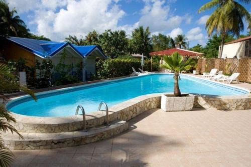 Sainte-Anne Hotel | Discover Hotel Le Rotabas: Beachfront Bliss Awaits You