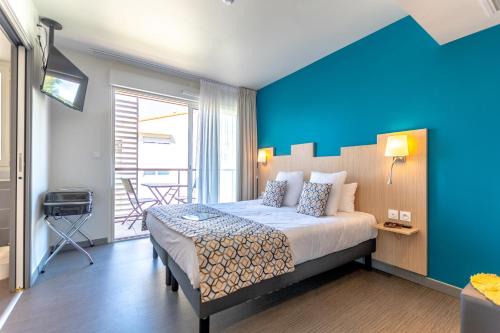 Le Dramont Hotel | Discover Hotel Le Virevent: Oceanfront & Family-Friendly Stay