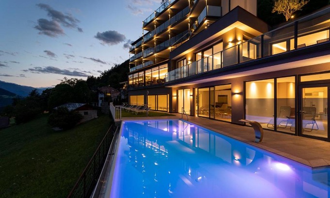 Tirolo Hotel | Discover Hotel Lechner: Oceanfront Oasis with Spa & Pool
