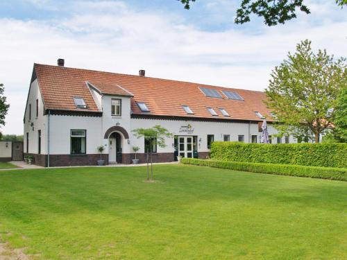 Ell Hotel | Discover Hotel Lemmenhof: Family-Friendly & Wheelchair Accessible